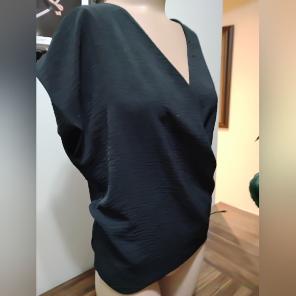 ZARA | Black Draped Drop V Crossed Wrap Short Sleeve Top | Size Medium - Picture 3 of 5